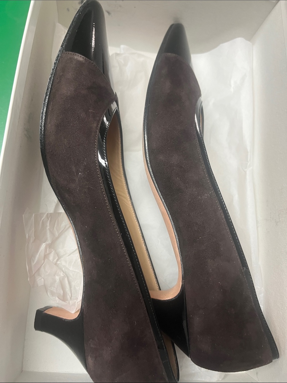 Black Pointed-Toe, brown suede low heel. Silvia florentina shoes